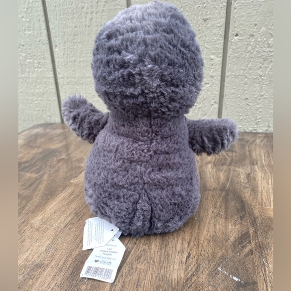 Jellycat medium Bashful Penguin. - Picture 4 of 7